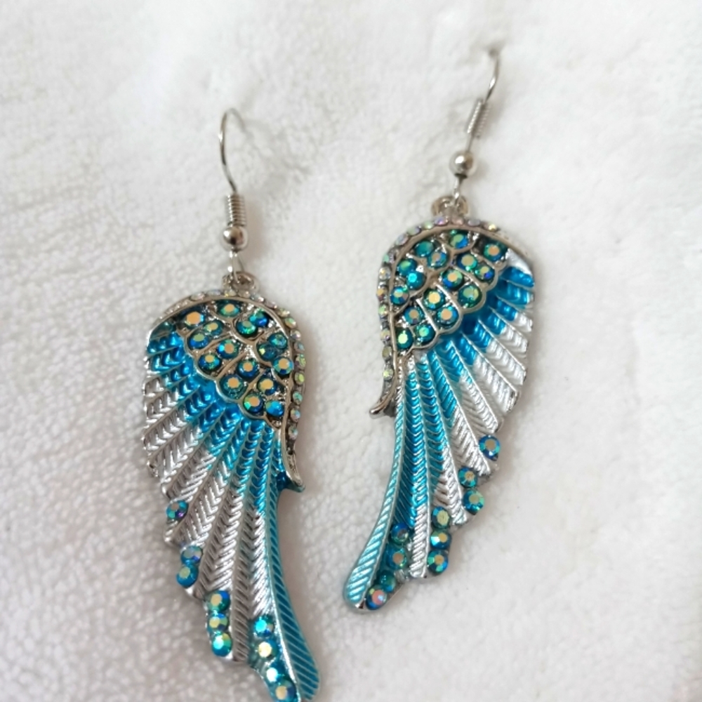 Wing earrings